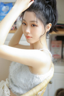 小不点爱吃肉混JIN