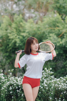 羞辱打开双腿H调教女友视